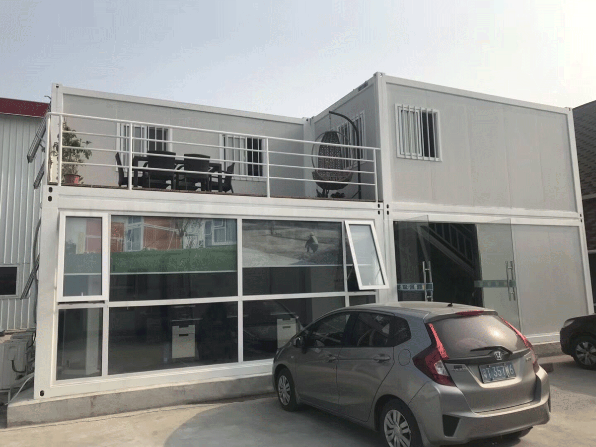 Flat package Container Houses with Glass Screen Wall