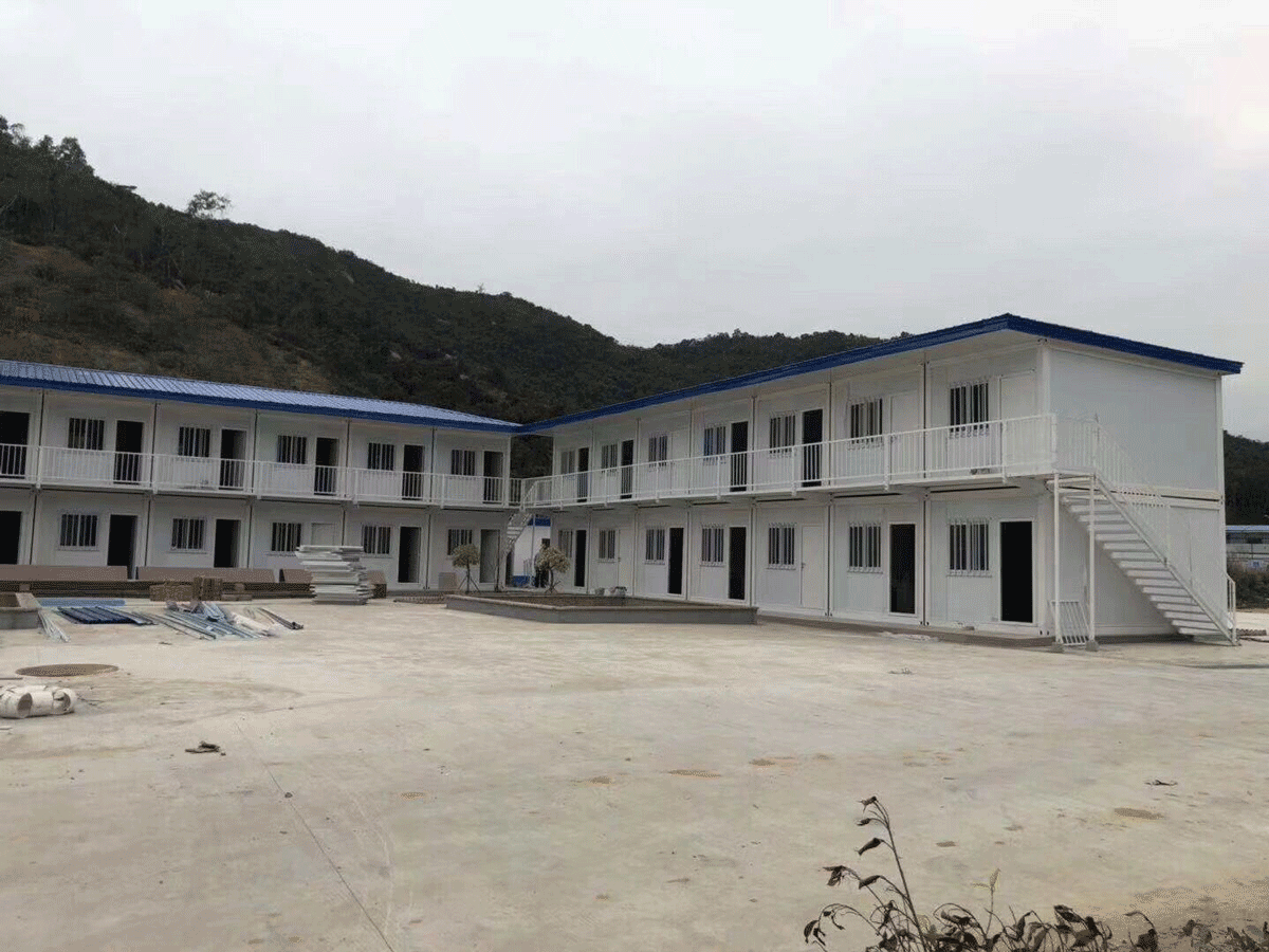 Emergency resident hospital building applied in Wuhan